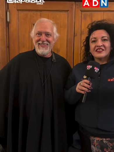 Quilapayún se presentó en el Lotus Stage, la cúpula de Lollapalooza en el Parque O’Higgins, con un show cargado de emoción, clásicos y fuerza que conectó con distintas generaciones del público. ⚡️La histórica agrupación además sumó un momento especial junto a Los Bunkers, quienes se unieron en el escenario para interpretar tres de reconocidos temas. ❤️‍🔥 Tras la presentación, Ricardo Venegas conversó con ADN sobre el show, y la relevancia de compartir escenario con el grupo penquista. #chile🇨�