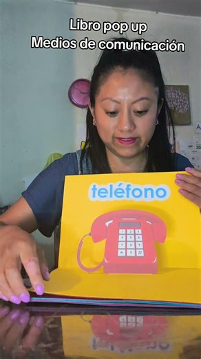 Libro pop up "Medios de comunicación" #materialescolar #popup #libros #educación