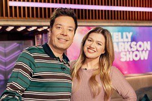 Jimmy Fallon Crashed Kelly Clarkson's Show Rocking Shoulder-Length Blonde Hair