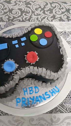 #ps5 #gaming #controller #cake #cakedecorating @SRK2484 @Rahulparta @CakeSpotS 🎂🎂🧁🎉🎉🍫🍫🎊🎊