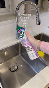 In the words of Ian Beale “I’ve got nothing left”🙃 #motherhood #cleaning | Cleanwithcourteney