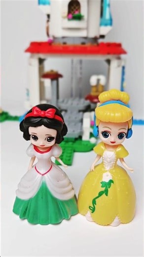 Disney princess changing dress #shorts #doll #disneydolls #fun #unboxing #satisfying #barbie