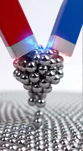 10,000 Steel Balls vs Giant Magnet 🧲 | Satisfying Physics Simulation