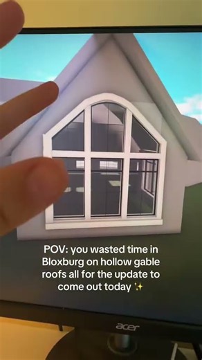 I forgot about the Bloxburg hollow gable roof update ✨#bloxburgbuilds #bloxburgupdate #bloxburg