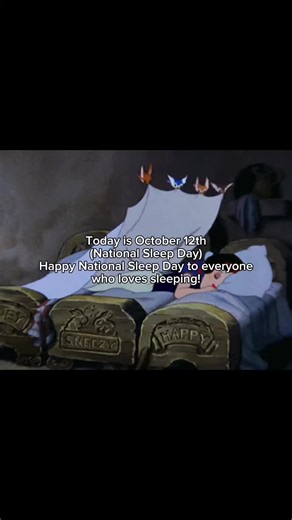 Happy National Sleep Day! 💤 Send this to every sleepyhead that you know who can stay in bed all day long.😂💤 #sleep #sleepday #october #12october #relatable
