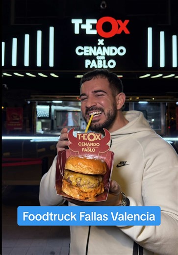 Foodtruck en las Fallas de Valencia: ¡Hamburguesa increíble!
