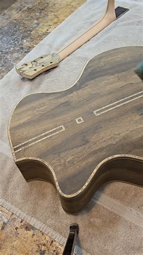 Small Jumbo, Imbuia back and sides, torrified Sitka spruce top, bocote wood trim. stehrguitars.com #acousticguitar #stehrguitars #handmadeguitars #boutiqueguitars #fineart | Joel Stehr