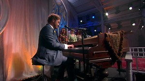 Official music video for “Brethren, We Have Met To Worship” by David Phelps. This video excerpt was taken from the live concert filming of David Phelps’ Hymnal: A Journey of Faith Through Hymns. Filmed at the Barn at the Phelps Farm. Purchase the full length, uncut DVD and CD, David Phelps: Hymnal, with 21 songs and additional content at https://barnandbale.com/collections/hymnal-online-premier-spotlight Available at iTunes: https://music.apple.com/us/album/prel... Subscribe to David Phelps YouT