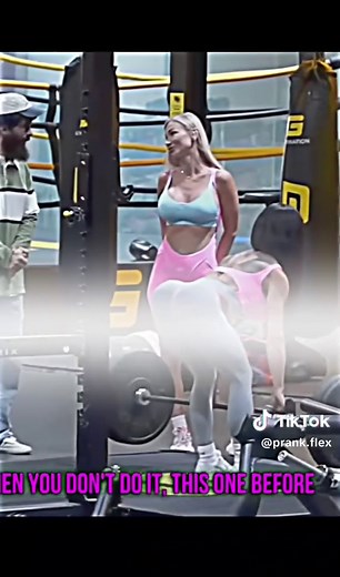 Anatoly prank with 😁💪 Bodybuilders #anatolyprank #bodybuilding #unitedstates #gym #anatoly