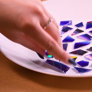 Simple ways to turn random items into awesome DIY crafts | Creative Bee
