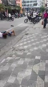 38K views · 323 reactions | No Gi on Street, she almost got the leg drag at 45 seconds | Jiu-Jitsu Times | Facebook