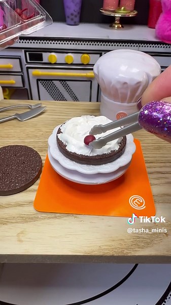 Creating Miniature Master Chef Series with Mini Brands