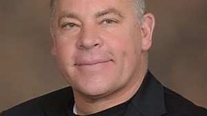 Sagging skin giving you a turkey neck? Facial rejuvenation can make you look years younger