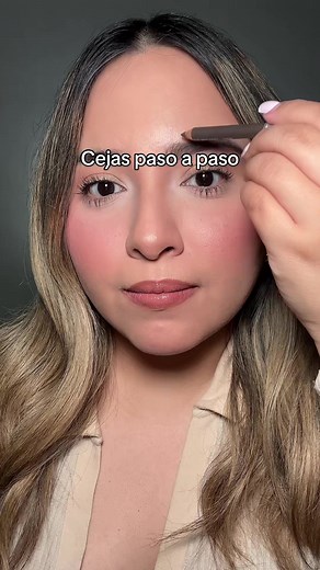 Cómo hacer cejas paso a paso: Tutorial de cejas perfectas