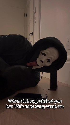 #ghostface #scream #ghostfacecosplay #1996 #2022 #2023 #screammovie #horroricon #scream6 #fyp #fypシ゚viral #fypage #fyppppppppppppppppppppppp #ghostfacelives #whatsyourscarymovie #ghostfacemasks #slasher #ksi