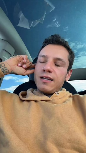 I am literally the least qualified person to do anything. #job #employment #unemployed #usa #dropout #monday #funny #rant #school #tattoos #nails | Petesouvall