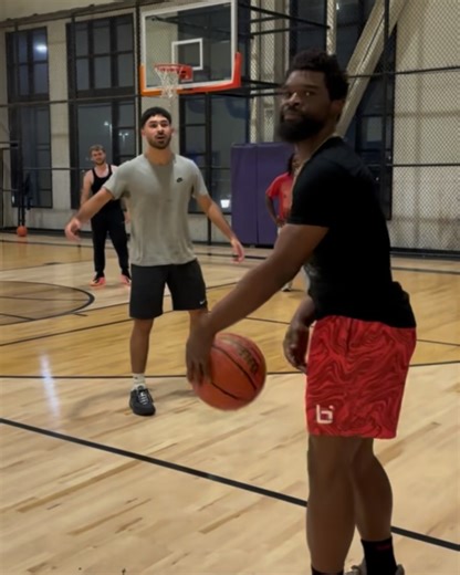 Hezi Almighty🙏🏿 on Instagram: "I was Just Trying to Get Cardio…Then he started Talking 🤦🏿‍♂️❗️- Hezi god‼️#JeuneEtRiche #HeziFam #TeamHezi 🚨 Go Subscribe on YouTube (Link in Bio)🚨 ✨Follow me on TikTok✨ . . . . #NBA#NikeBasketball AdidasBasketball ChinaBasketball Mexico EuroLeague NBAFinals ProTrainer Anklebreaker Explore Viral Reels FYP Foryoupage Hezi @Ballislife @Overtime @Thebig3 @breakanklesdaily @buckets @houseofhighlights @dunk @thecrewleague"