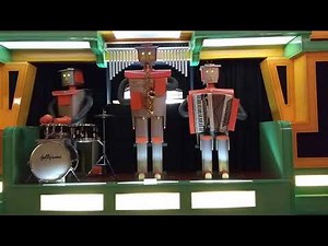 Robots play music in exhibition Robots love Music at Museum Speelklok, Utrecht