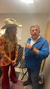 Major Tom hanging with Lainey Wilson Tuscaloosa Amphitheater HARDY | 104.7 Birmingham's WZZK