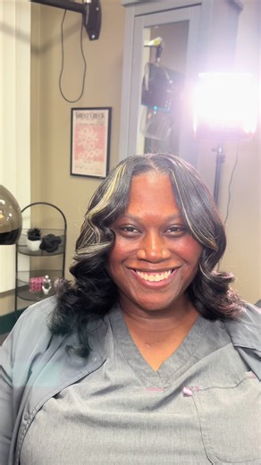 Cleveland Hairstylist: Smiddle Part Pronto with Layers