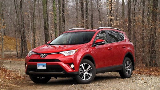 Toyota RAV4 Hybrid Proves to Be the Most Fuel-Efficient SUV Ever Tested