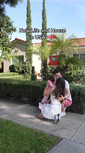 Seray Gurel's New Life and House in USA and Turkey with Red Door