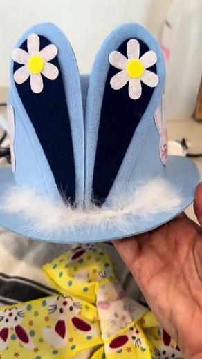 My first Easter hat attempt! . . . . #easter #easterhat #diy #aussiemum #realisticmomlife #proudmum #nailedit #artsandcrafts