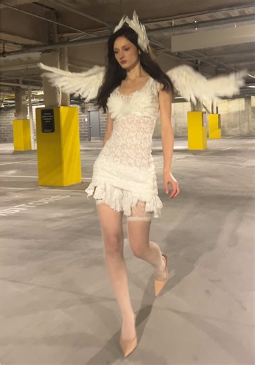 how i’m showing up this valentine’s day 🪽💕 bra headpiece and wings by @Angel Wings Los Angeles #model #fashion #modeling #runway #catwalk