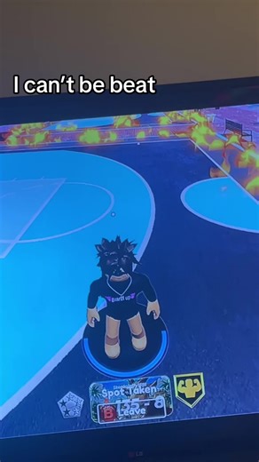 thatoneisoankletaker (@thatoneisoankletaker)’s video of backpack kid making a beat