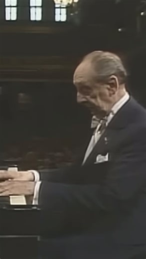 Rachmaniño | Vladimir Horowitz playing Schubert’s impromptu op 90 no 3, in his legendary concert in Vienna, in 1987. Horowitz was 84 during this... | Instagram