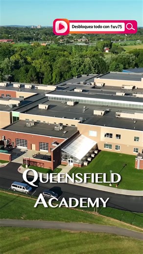 🔍 Haz clic en el enlace de mi bio para ver más Entró fingiendo ser chico… pero convivir con su flechazo hace que el secreto peligre. 😳⚔️💘 #dramabox #dramatiktok #dramaboxshorts #dramaromántico #identidadsecreta #romancejuvenil #campuslife #MiFlechazoCreeQueSoyUnChico