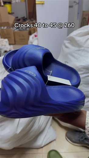 Wholesale Crocs in Various Colors Delivered Nationwide