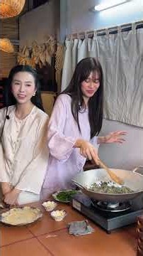 Thử thách Tiểu Vy làm hến xúc bánh đa đặc sản miền Trung #nauan #ahauthuyan #amthuc #hoahautieuvy