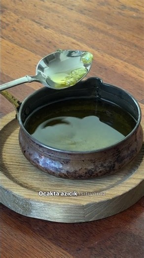 Mastic-infused olive oil 👌