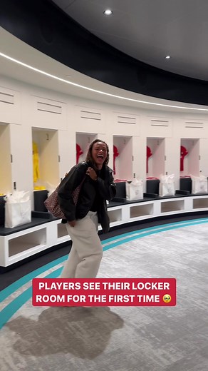 Their own locker room in their OWN stadium 💅 #nwsl #soccer #stadium #reaction #kansascity