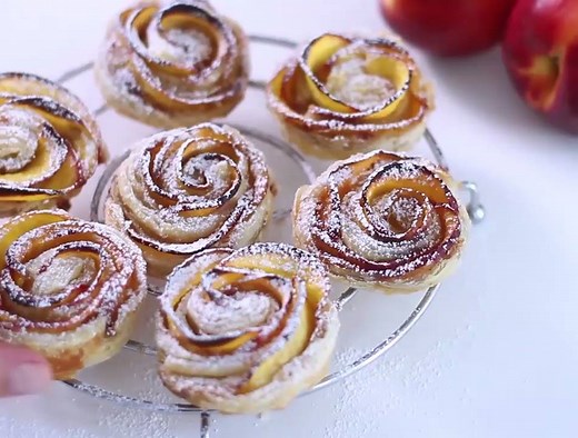 Nectarine Roses Recipe! By: Home Cooking Adventure | MetDaan Yummy
