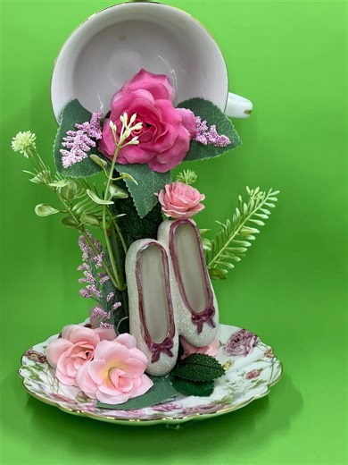 Small Space Centerpiece, Floating Teacup Floral Decor, Gift for the Dancer, Spring Home Decor, Floral Arrangement for the Ballet Dancer - Etsy
