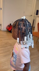 Braiding my toddlers hair in knotless braids with beads and a ponytail 😍#toddlerhairstyles #toddlerbraids #girlbraids #knotlessbraids #babyhairstyle | Kasia Wilson