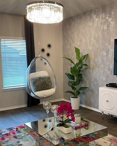 3.2K views · 82 reactions | Happy Tuesday! Just a quick video of this gorgeous and fun Install! I’m loving everything color these days. #homedecor | Chic Interiors by Shante' | Facebook