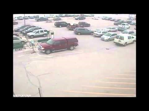 VIDEO: 92-Year-Old Crashes Into 9 Cars Parked at Piggly Wiggly