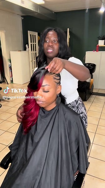 This one!!!!!! Is something else!💋💋❤️ . . . #2000s #quickweavetutorial #2000sthrowback #quickweave #quickweaveatl #quickweavebraids #hairextensions #hairextensionspecialist #braids #lastylist #hustonhairstylist #iowastylist