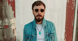 Who Is Elvie Shane? The Story Behind His Journey to Country Music