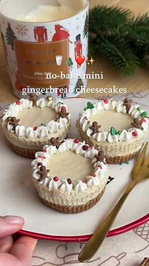 No-Bake Mini Gingerbread Cheesecakes Recipe