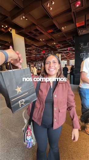 This is the Most Luxurious Starbucks in the World (New York) 🇺🇸