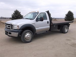 2006 Ford F550 XLT Super Duty 4x4 Dually Flatbed Dump Truck | Transportation