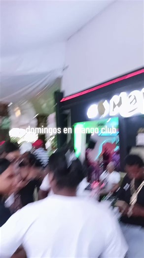 Domino en Mango Club: ¡La Noche Inolvidable!