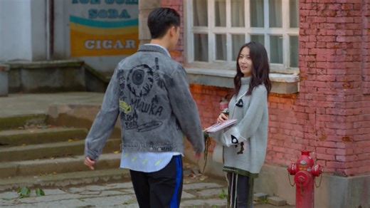 8.3K views · 75 reactions | Husband sees his wife cheating and gets jealous 丈夫眼看妻子出轨，疯狂吃醋 #ChineseDrama #hotdrama #Cdrama #中國電視劇 #bailu #zhanglinghe #luoyunxi #Gossip | 小叭甜剧 | Facebook