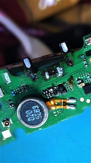 How to Change and Repair a Master Power Port