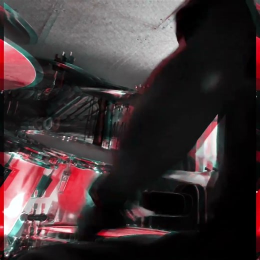 Sonor phonic 7 piece kit from Aug 1976; drum loop.