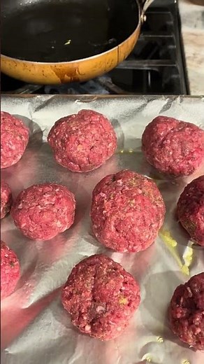 Best meatballs ingredients (recipe in description)